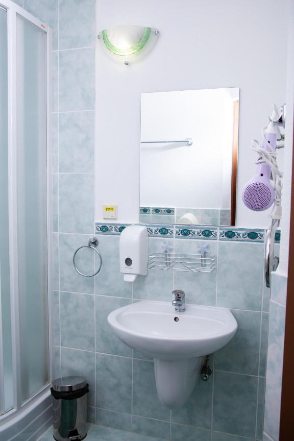 Piligrim 2 Otel Mykolaiv Dış mekan fotoğraf